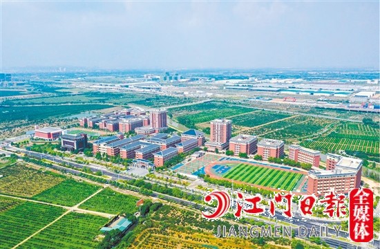 江门广雅学校。