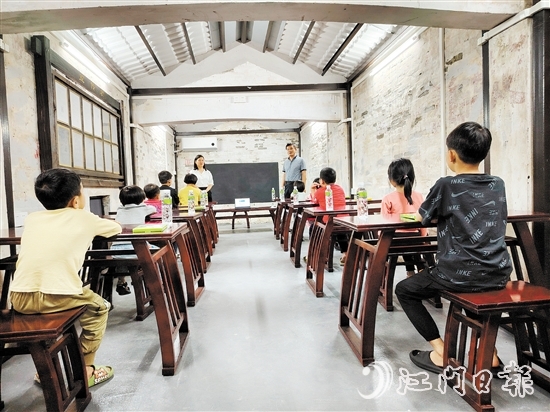 牛皮塘村建成青少年学堂，助力村内学子提高学习成绩。