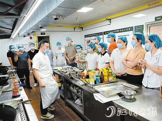 培训让学员的烹饪技能得到提升。