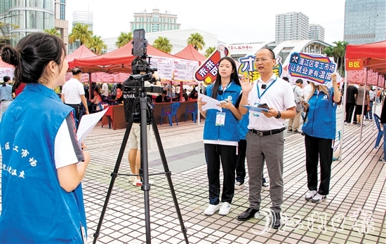 本次招聘会同步设立了直播云聘会专区，通过线上直播介绍参会企业及招聘需求。