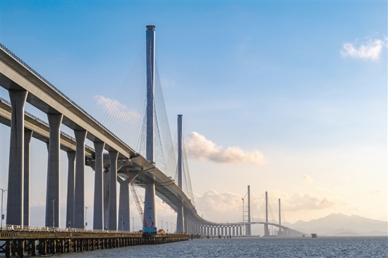 与海天完美融合的黄茅海跨海通道。