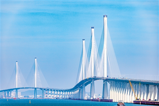 5座主塔犹如“定海神针”。