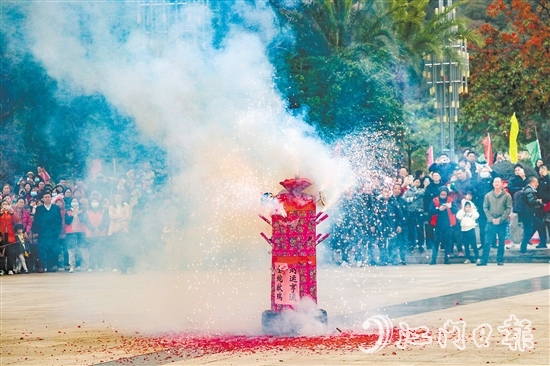 抢花炮活动人气十足。刘淑君