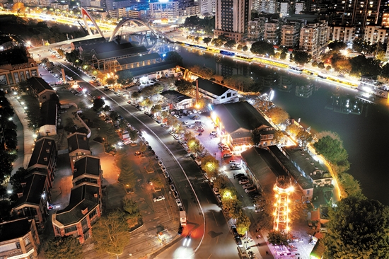 江门船厂1954文化创意园吸引了各地游客。