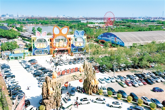 “上新”后，江门长廊生态园客似云来。