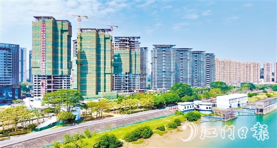 第四代住宅采用了大阳台设计，有效提升住宅实用率和增强居住舒适度。