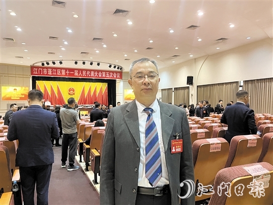 蓬江区人大代表，广东省科学院江门产业技术研究院有限公司院长、总经理林展江