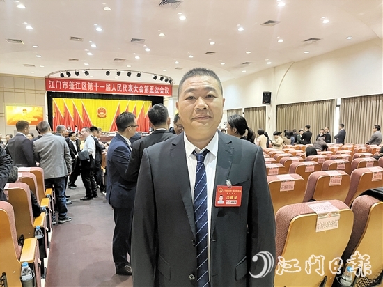 蓬江区人大代表、环市街道群星经联社党支部书记、经联社社长谢枝华