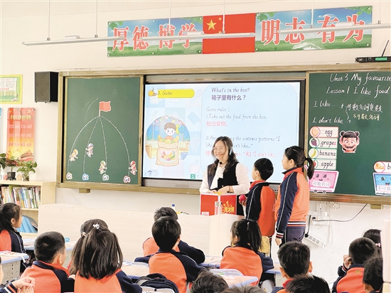 授课教师设计了丰富的教学活动，引导学生感受各学科的魅力。