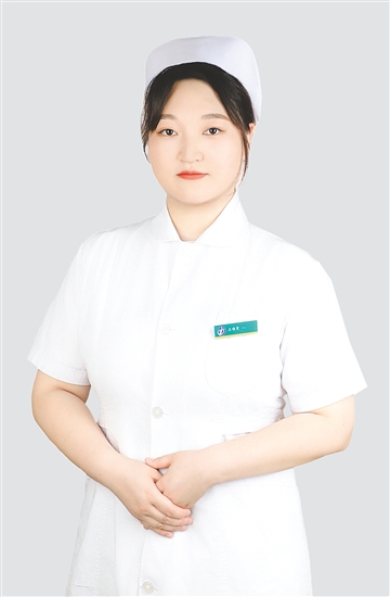 综合门诊部护士王佳雯 综合门诊部护士王佳雯