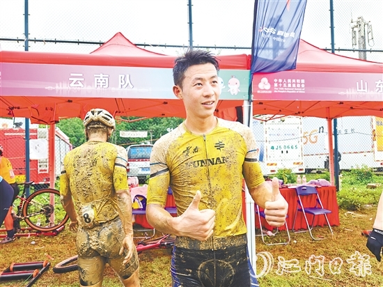 测试赛中，云南省代表队选手袁金伟获得男子组冠军，为赛道和恩平办赛能力点赞。