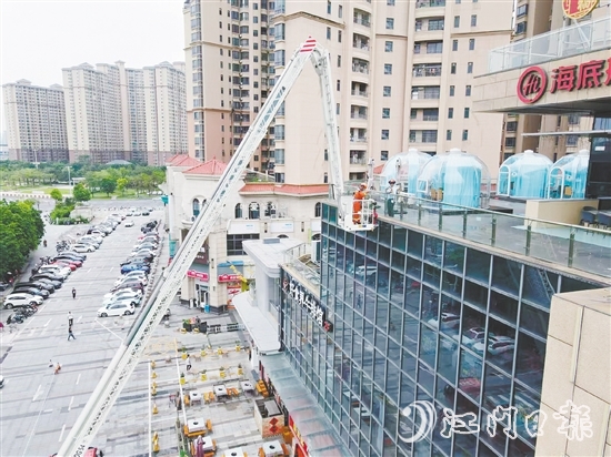 演练充分展示了多部门联防联控的战斗力。 演练充分展示了多部门联防联控的战斗力。