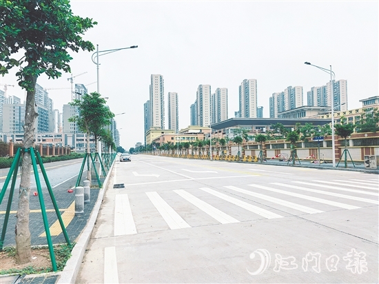 人大代表提出关于解决源清路道路问题的建议得到相关部门重视，在人大力量的推动下，源清路终于通车。