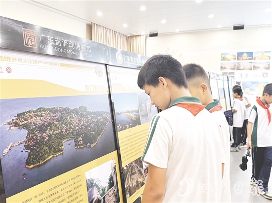 本次展览系统展示中国拥有的包括“开平碉楼与村落”在内的59项世界文化遗产、自然遗产及文化与自然双重遗产。 本次展览系统展示中国拥有的包括“开平碉楼与村落”在内的59项世界文化遗产、自然遗产及文化与自然双重遗产。