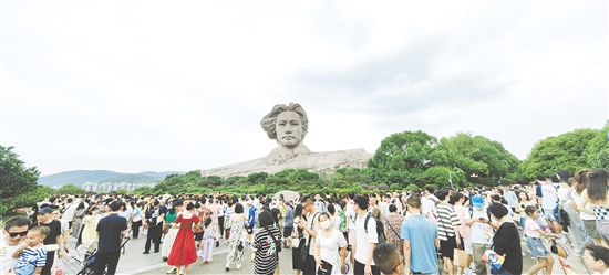 橘子洲一直是长沙热门打卡点。