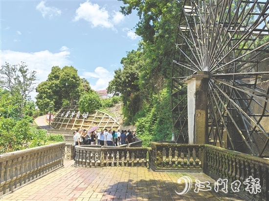 恩平各级人大代表到肇庆、云浮市学习交流。