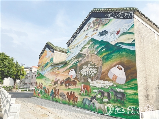 古劳镇双桥村推动农房风貌提升。