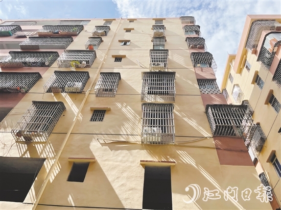 ▲西门社区老旧小区改造项目作为恩平全市首个示范标杆项目，获得各界充分肯定。
