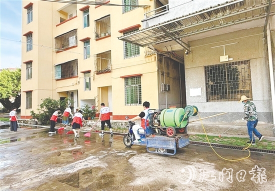 8月23-29日,恩平全市农村地区开展为期7天的防蚊灭蚊爱国卫生专项行动。 8月23-29日,恩平全市农村地区开展为期7天的防蚊灭蚊爱国卫生专项行动。