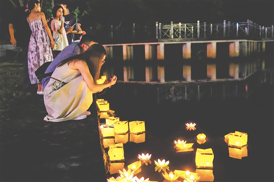 “七夕等圩”活动的核心魅力，在于对传统习俗的创新诠释。