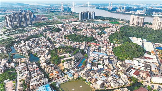 俯瞰周郡村。 俯瞰周郡村。