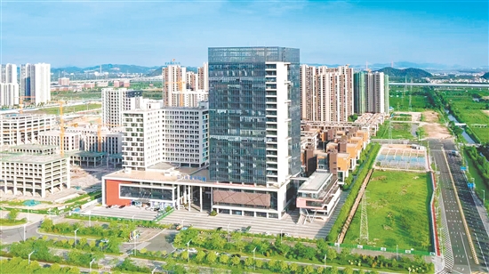 江门双碳实验室获省“零碳工厂评价机构”授权。周华东