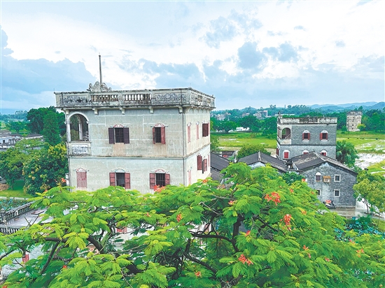 到开平碉楼，解锁“世界文化遗产”的独特建筑美学。