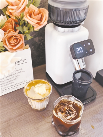 咖啡找对“搭子”，就不会影响钙吸收。