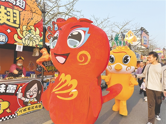 嘉年华活动通过多元环节,打造沉浸式互动场景。 嘉年华活动通过多元环节,打造沉浸式互动场景。