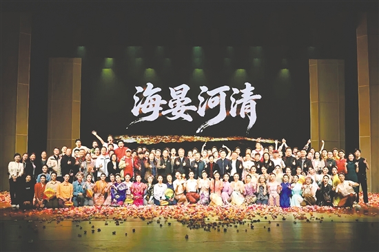 2025年，台山文艺创作精品喷涌。图为大型舞剧《海晏河清》在广州成功首演。