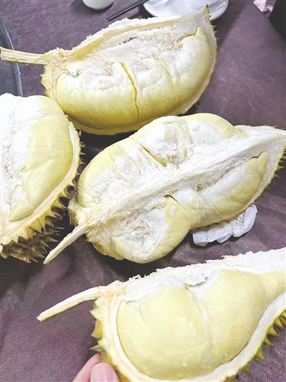 母亲节当天，榴莲热销。