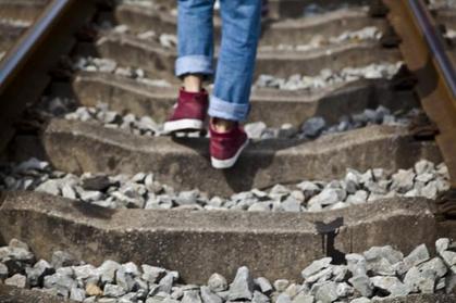 走路速度慢寿命短 走路步态暗示健康预警信号