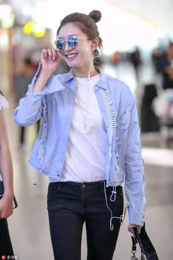 显白好搭,这衣服还是夏天的降温药-中国江门网