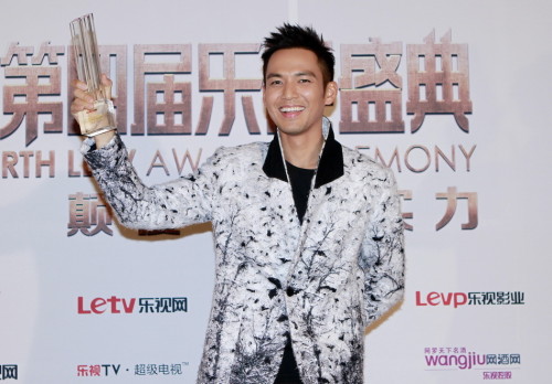 乐视盛典杨幂再被曝怀孕 文章盼2胎是女-中国