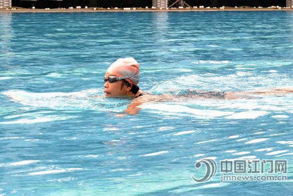 开平有群冬泳爱好者-中国江门网·江门市综合