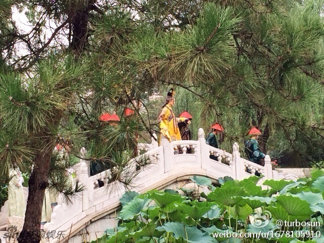 孙俪补拍美版《甄嬛传》<em>白发</em>苍苍眼神凌厉-中