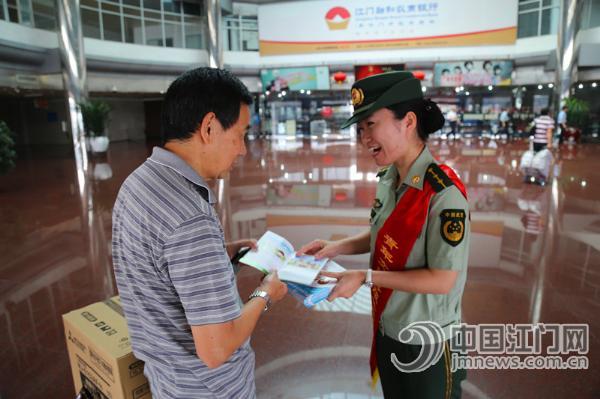 五一江门港澳客运码头每次航班几乎满员-中