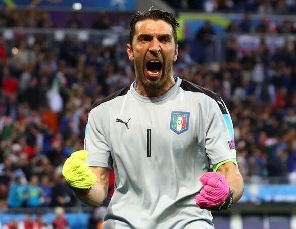 世界第一门神!布冯超圣卡西 最后的隔空PK?-中