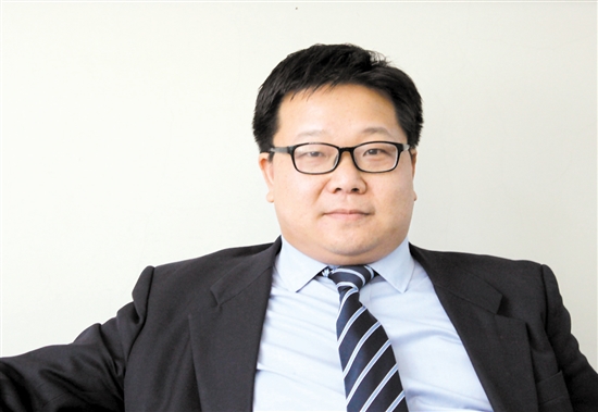 江门市爱车协会常务副会长一汽丰田江门华通4S店总经理张伟星 江门市爱车协会常务副会长一汽丰田江门华通4S店总经理张伟星