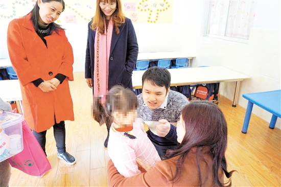 让听障孩子获得平等、适宜的教育环境“爱·融合”开展入园宣导 中国财经界 www.qbjrxs.com