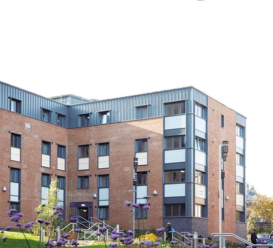 使用来自新会的中集模块化建筑建造的英国纽卡斯尔大学学生公寓.