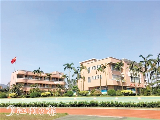学校环境优雅。