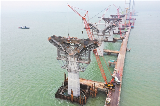 黄茅海跨海通道项目T4合同段19个整幅式TY型桥墩全部完工，为海域段架梁工作的全面开启拉开了序幕。