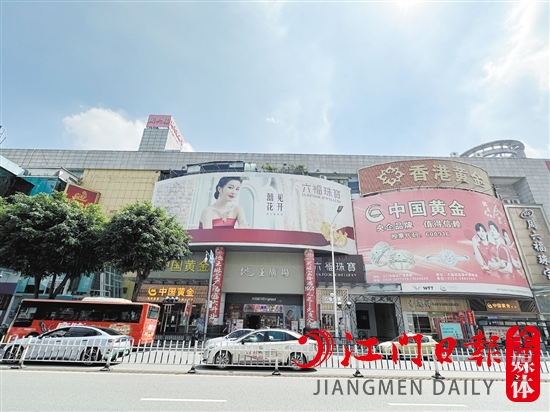 便利店排行榜_中国便利店百强座次排定,7家福建品牌入围,第一名开出2400家店(2)