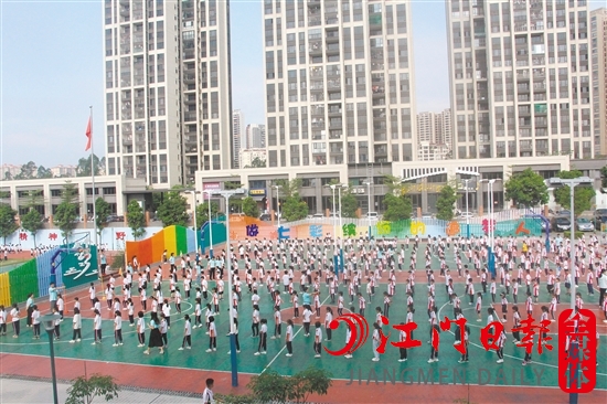 冯如小学快乐大课间。