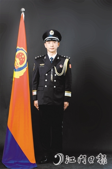 王建华