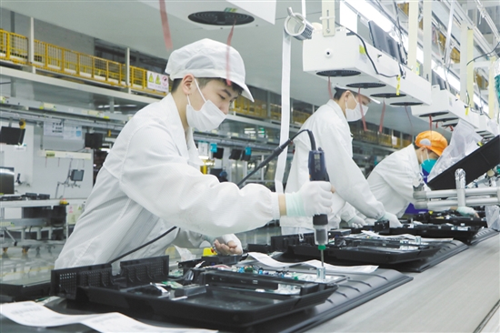 海信电子搭建了能满足智能制造的3.0智能工厂。