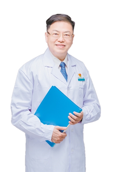 江门市五邑中医院党委书记李宇明：