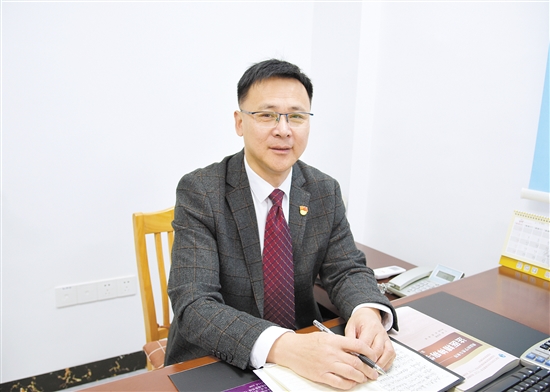 江门市第三人民医院党委书记梁先锋