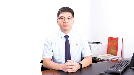 江门市中心医院蓬江分院党委书记李鹏飞
